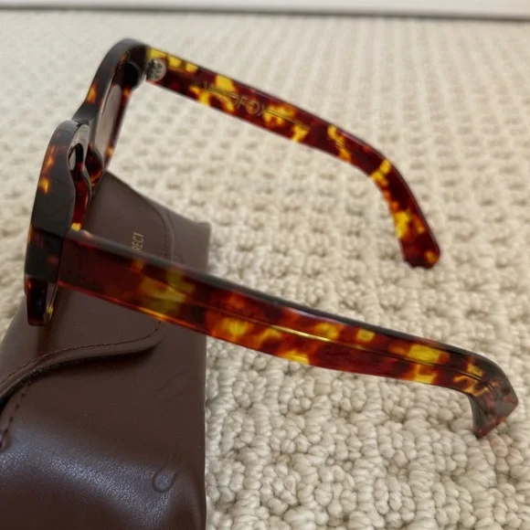 Wildfox Monroe Tortoise Shell Sunglasses - Picture 4 of 7